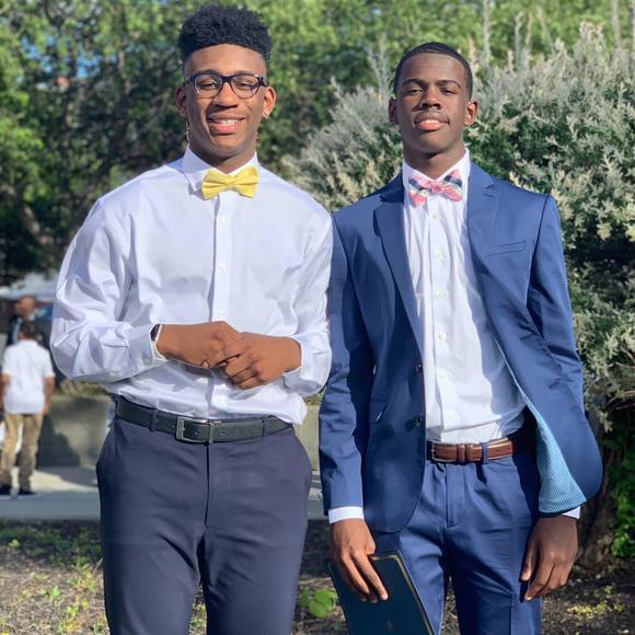 Meet your Posher, Dahlia - Picture 1 of 1